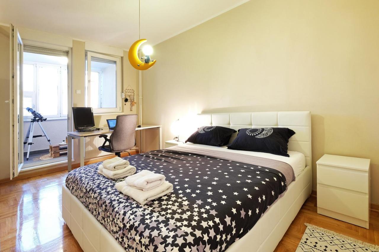 Sky City View Apartment & Big Terrace Belgrade Extérieur photo